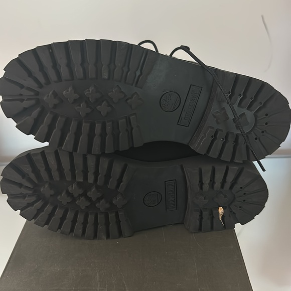 Black Nubuck Timberlands - Picture 2 of 4